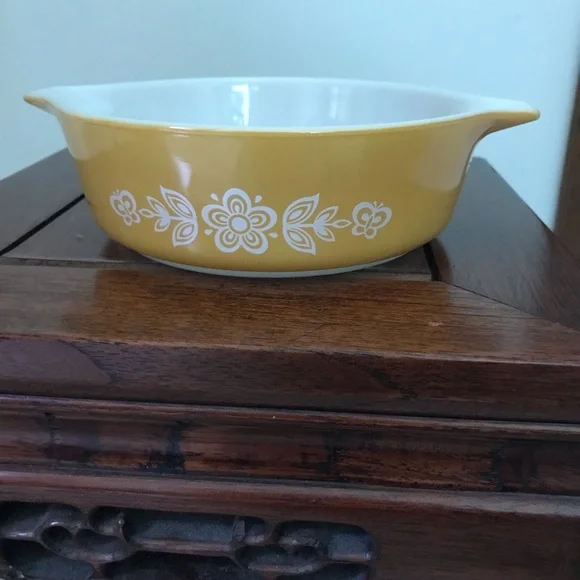 Vintage Pyrex Butterfly Gold 471-B 500ml. Without lid - Picture 2 of 8
